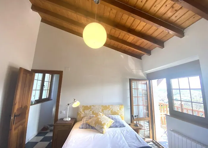 بيت للعطل Casuca El Trisquel - 18002 *